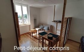 Studio Sympa Avec Petit Dejeuner Entre Canal Et Loire