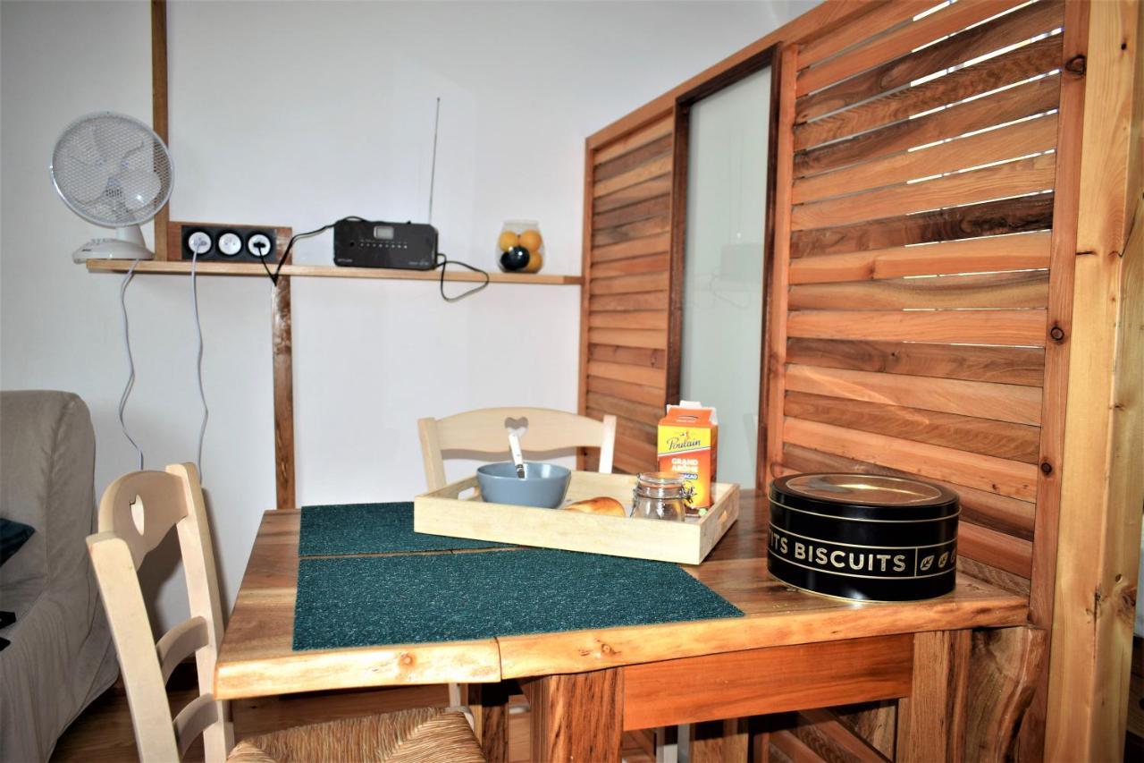 Studio Sympa Avec Petit Dejeuner Entre Canal Et Loire Roanne Exterior photo